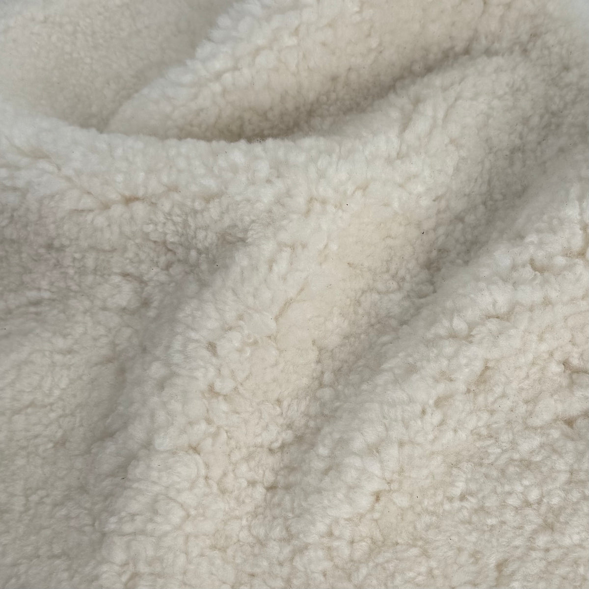 Skandilock Curly Upholstery Shearling 17mm | Atrium