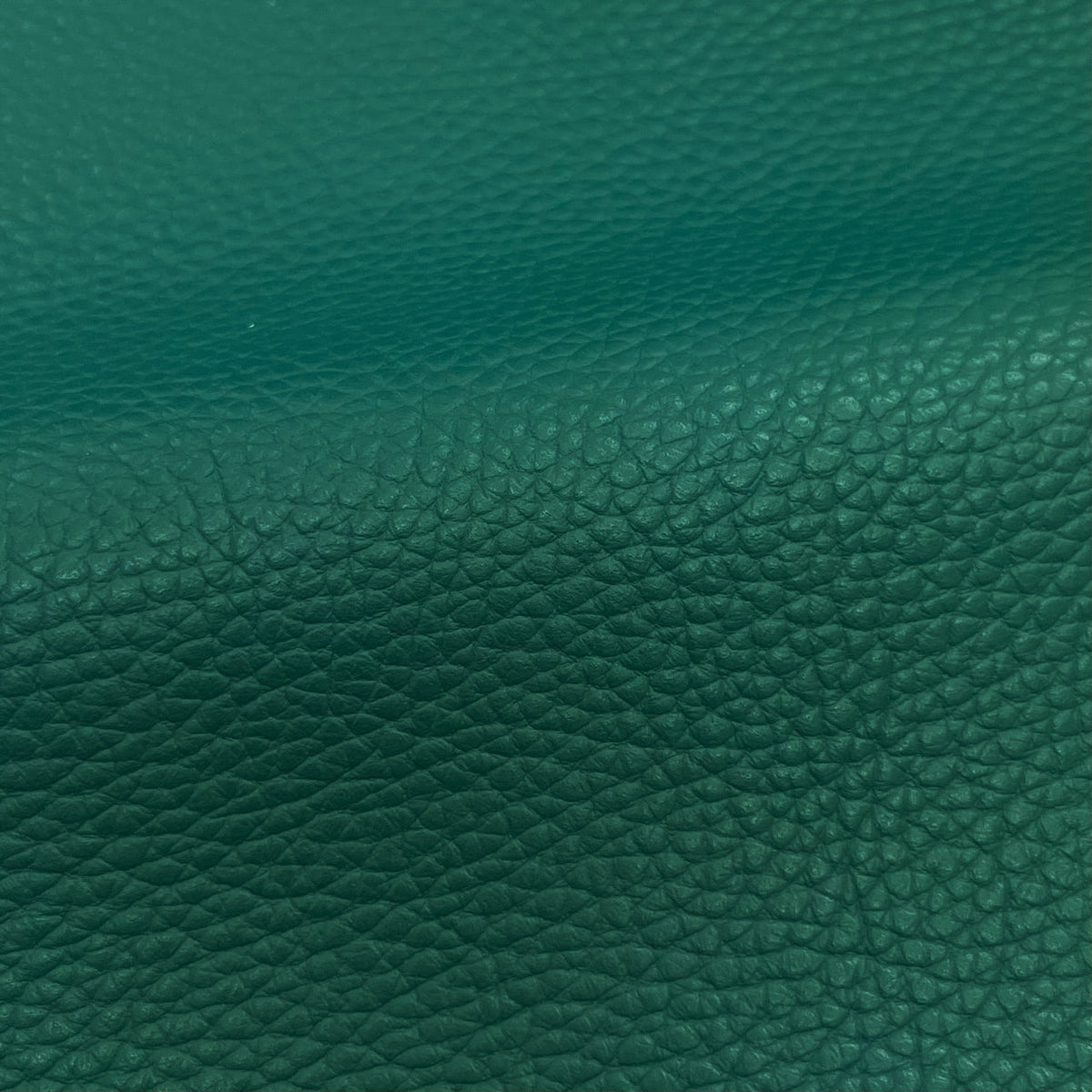 Navajo Cow Pebble Grain Hide | Swatches