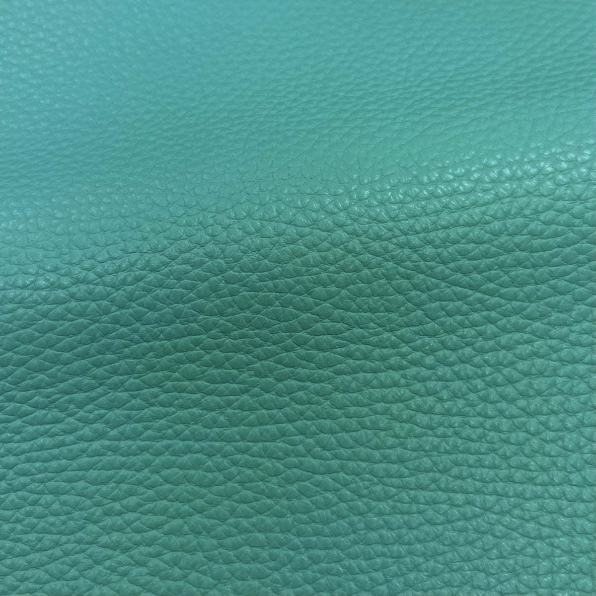 Navajo Cow Pebble Grain Hide | Swatches