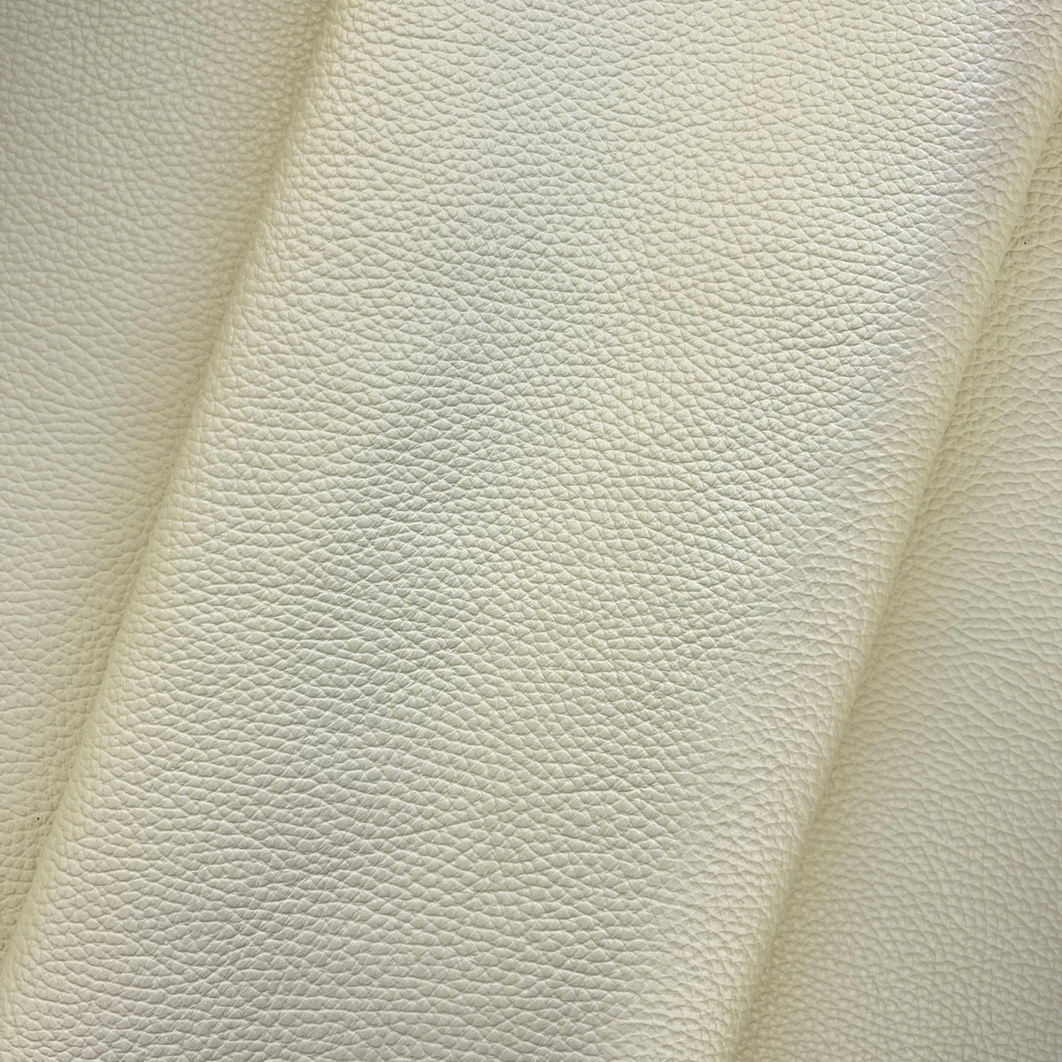 Navajo Cow Pebble Grain Leather | Ships in 2 weeks