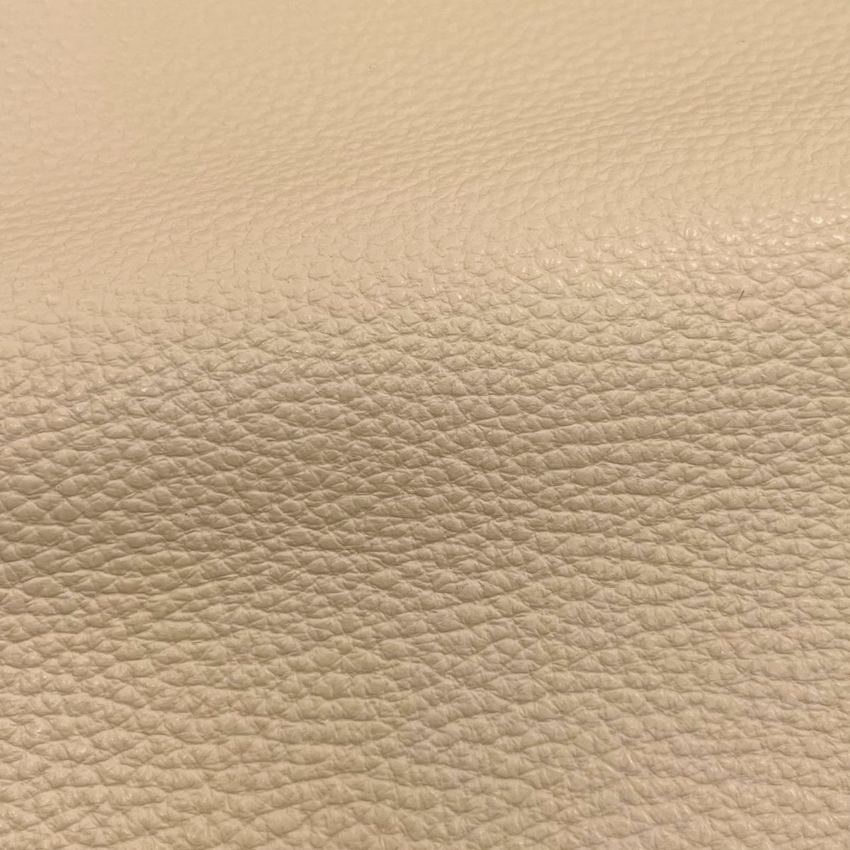 Navajo Cow Pebble Grain Hide | Swatches