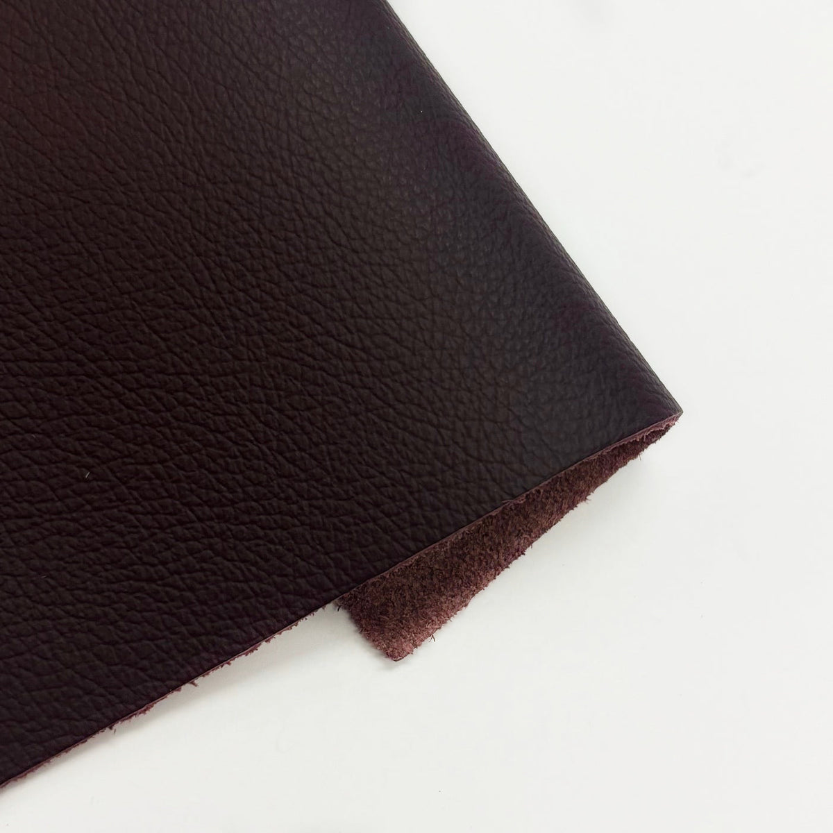 Swatches | Argus German Upholstery Embossed Flame Retardant Cow Leather