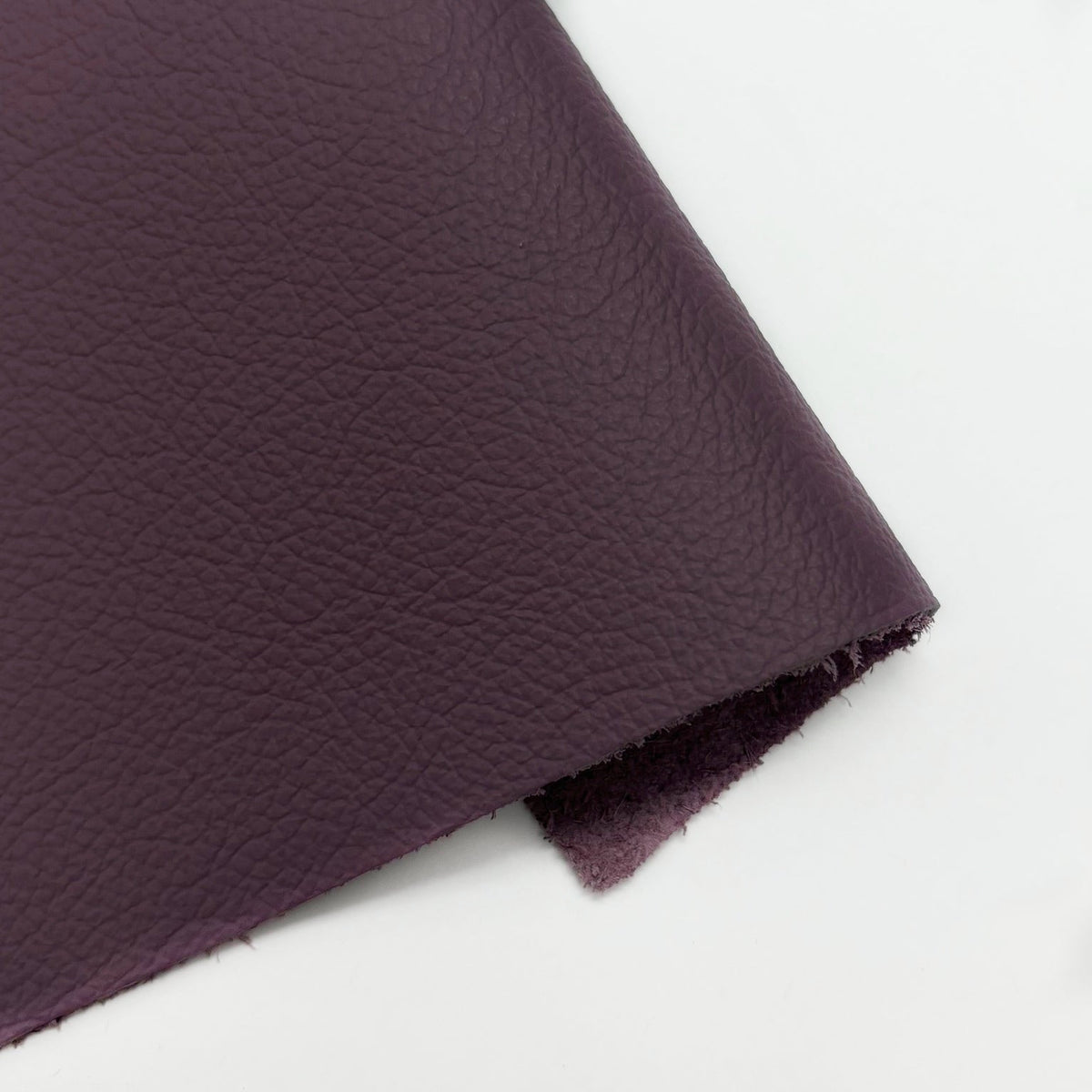 Swatches | Argus German Upholstery Embossed Flame Retardant Cow Leather