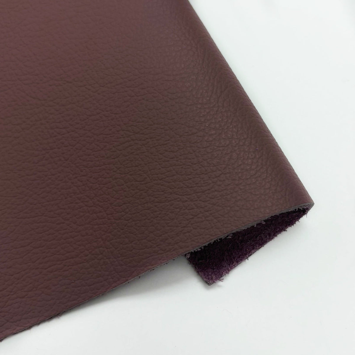 Swatches | Argus German Upholstery Embossed Flame Retardant Cow Leather