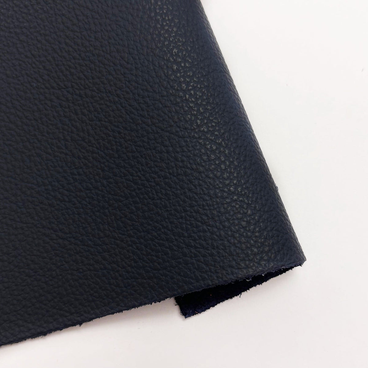 Swatches | Argus German Upholstery Embossed Flame Retardant Cow Leather