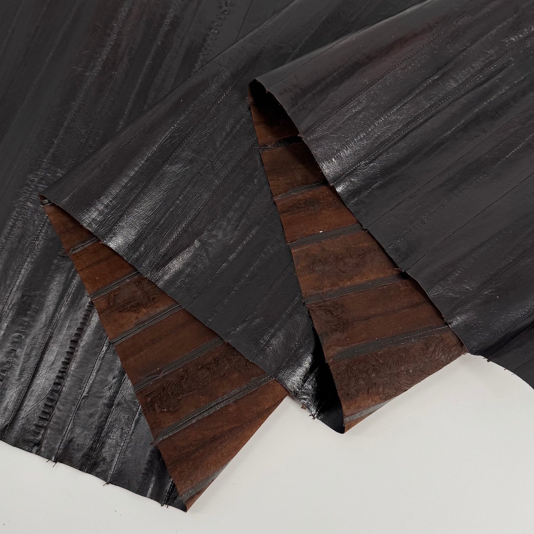 Dark Brown Eel Skin | SALE | 50% OFF