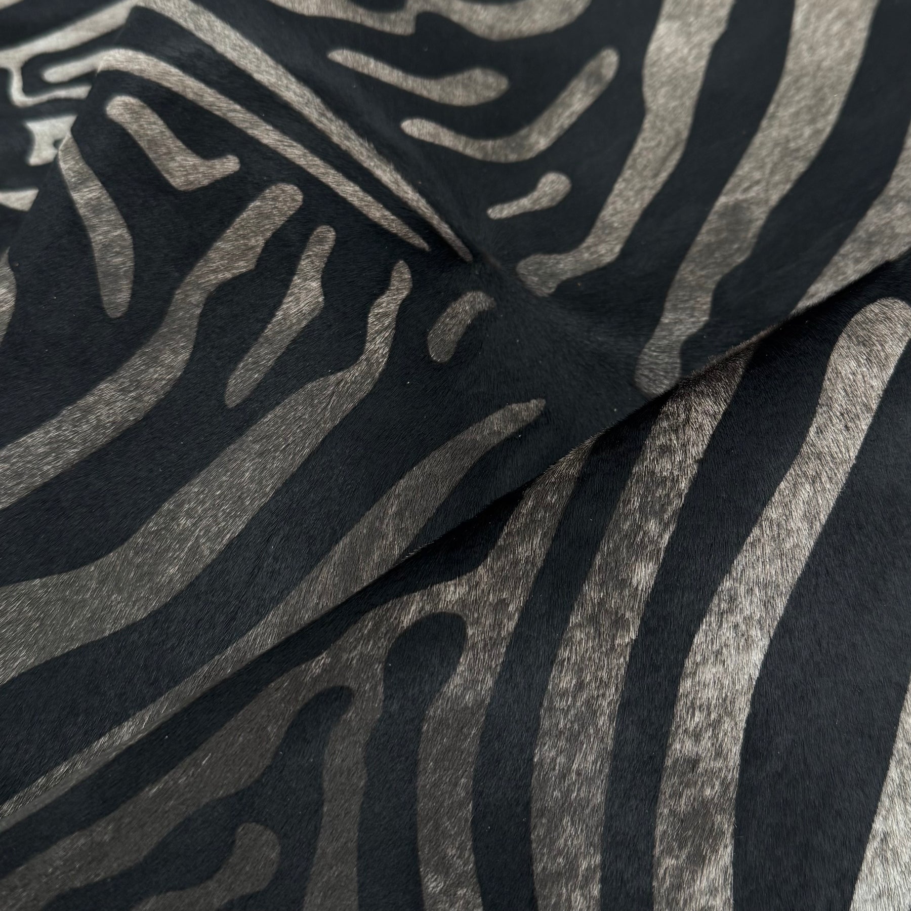 Zebra Hair-On Cavalino | Short Hair