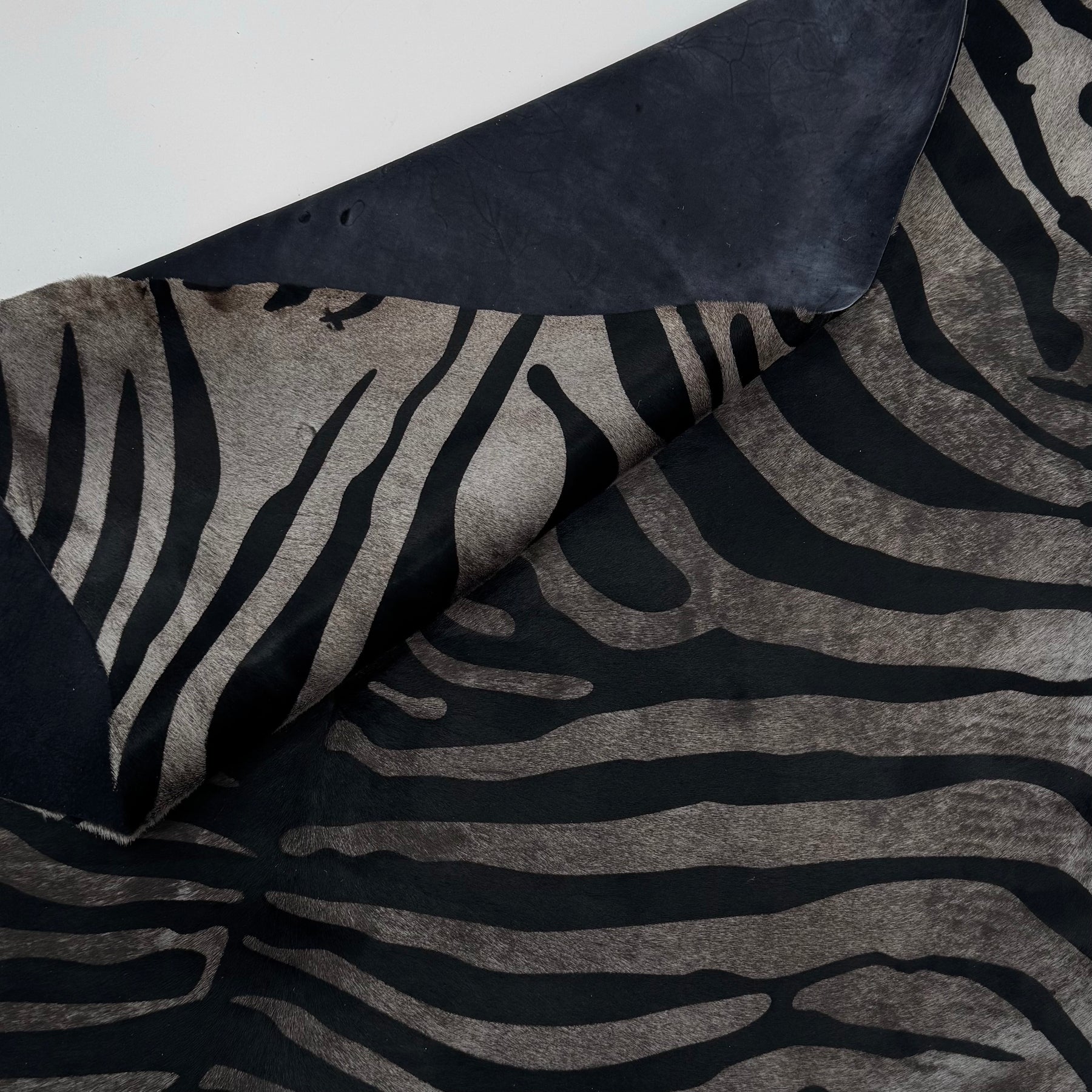 Zebra Hair-On Cavalino | Short Hair