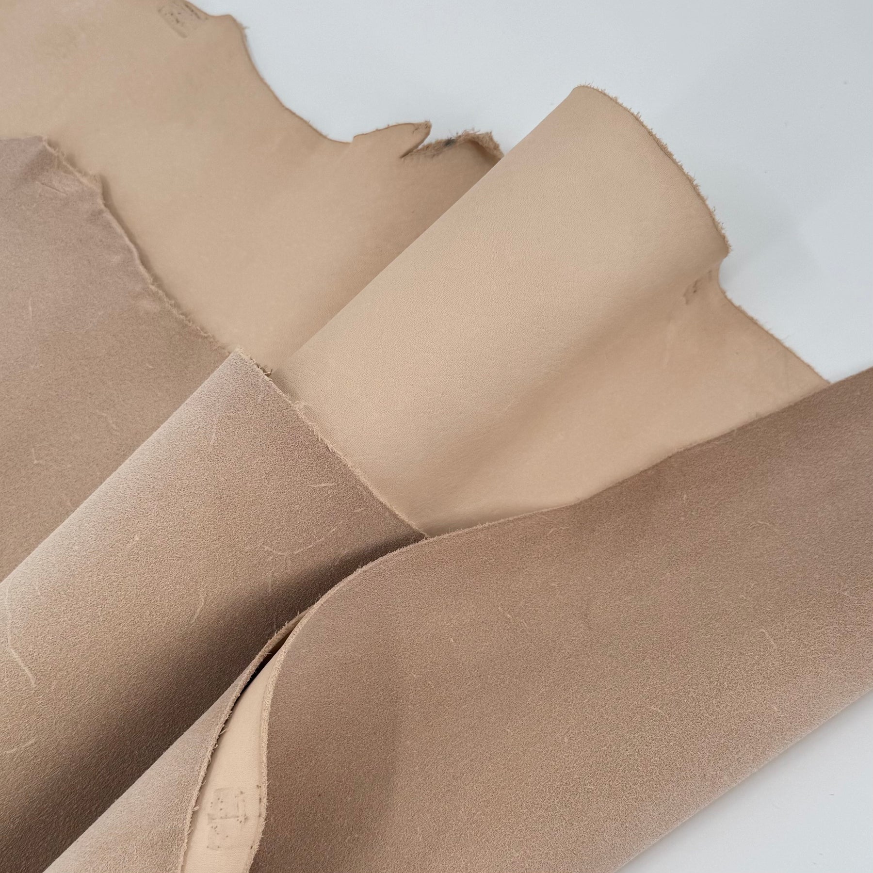 Soft/Milled Undyed Cow Shoulder Crust