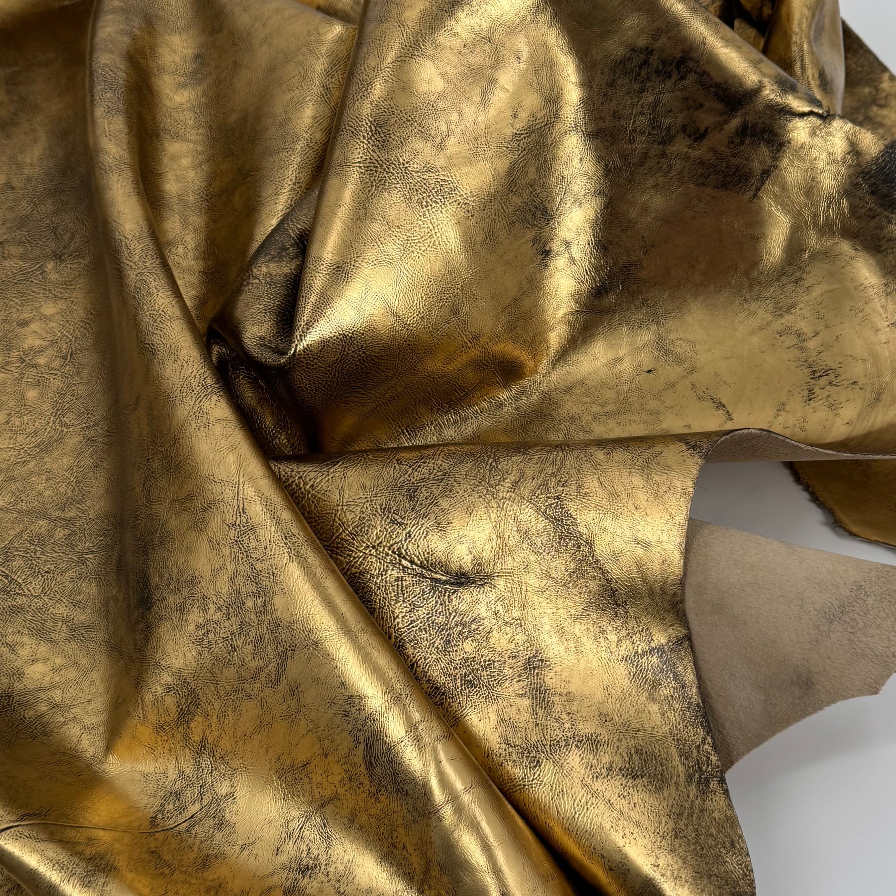 Midas Distressed Metallic Cow