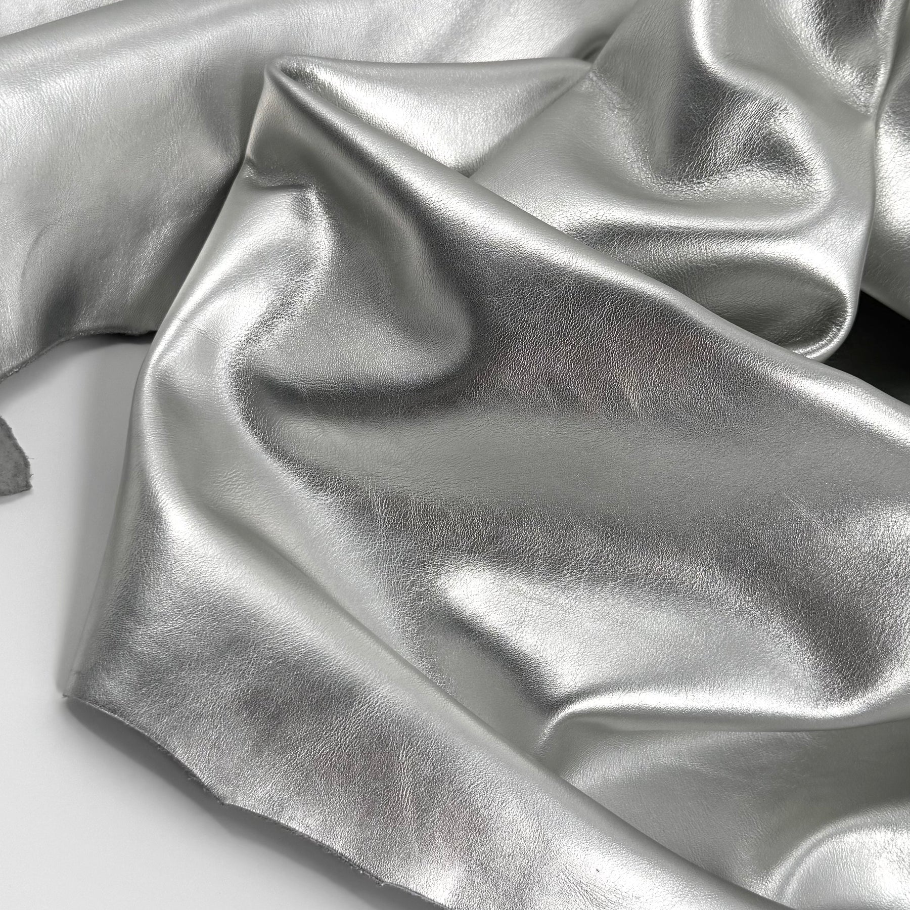 Lustor Soft Tempered Metallic Foil Cow