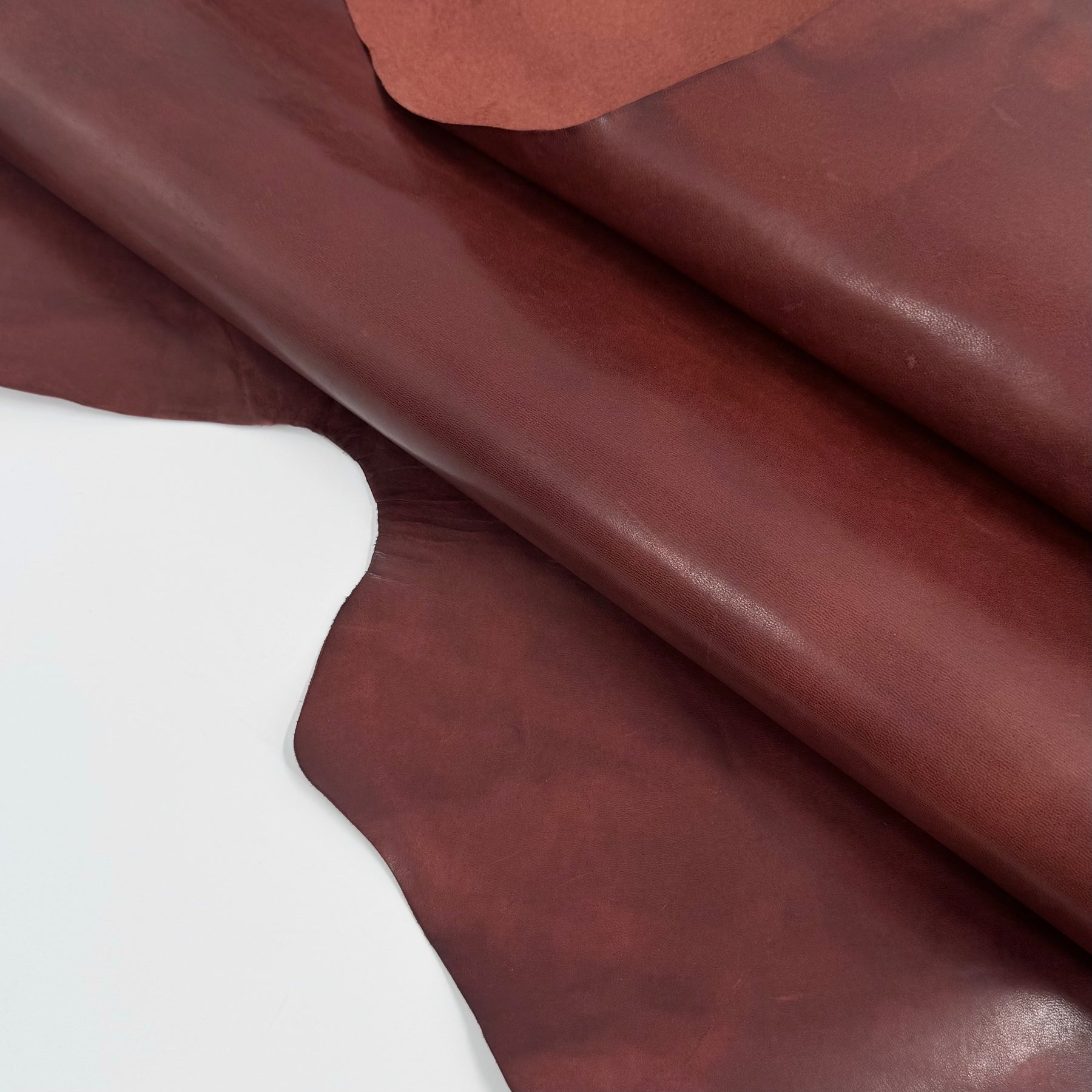 Italian Comanche Horse Pull-Up Leather