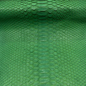 Python Matte | Green | Short Tail Back Cut